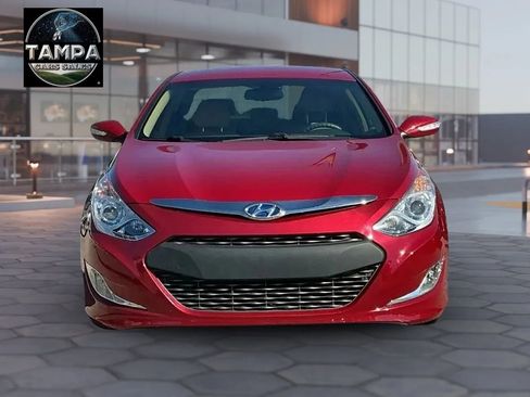 Used 2015 Hyundai Sonata Hybrid image 2