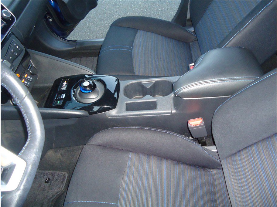 Used 2020 Nissan Leaf SV w/ SV All Weather Package FWD image 20