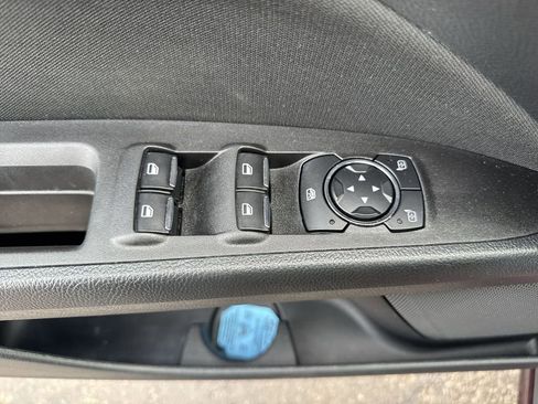 Used 2018 Ford Fusion SE w/ Fusion SE Technology Package image 21