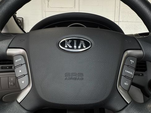 Used 2009 Kia Optima LX FWD image 15