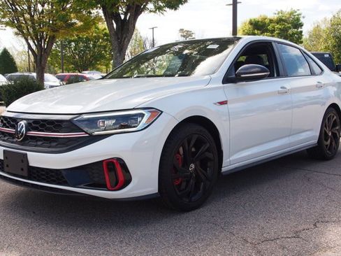 Used 2023 Volkswagen Jetta GLI Autobahn w/ GLI Black Package image 3