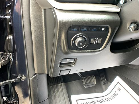 Used 2024 Jeep Grand Cherokee Limited 4xe AWD/4WD image 15