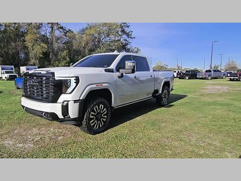 Used 2025 GMC Sierra 2500 Denali Ultimate image 21