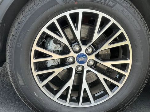 Certified 2022 Ford Escape Titanium FWD image 7