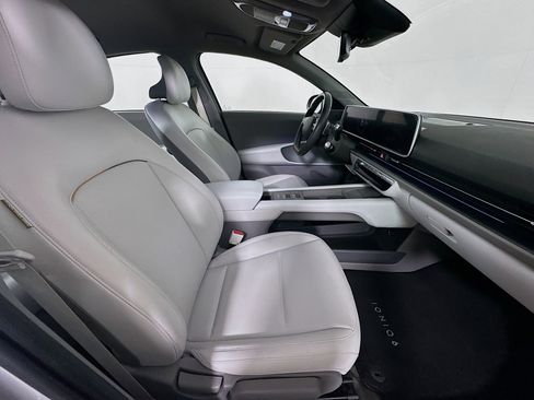 Used 2024 Hyundai Ioniq 6 SEL image 31