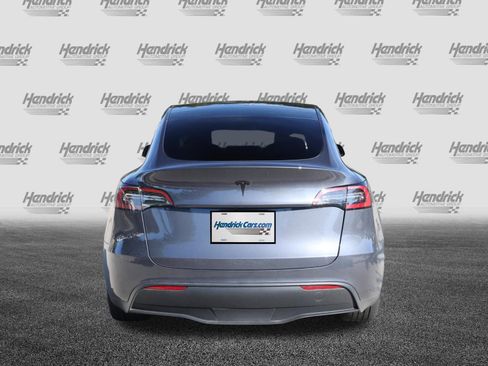 Used 2023 Tesla Model Y AWD image 8