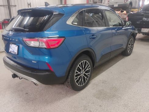 Certified 2022 Ford Escape Titanium w/ Titanium Premium Package image 4