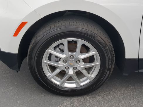 Used 2023 Chevrolet Equinox LT w/ Driver Convenience Package image 13