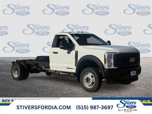 New 2025 Ford F550 4x4 Regular Cab Super Duty image 1