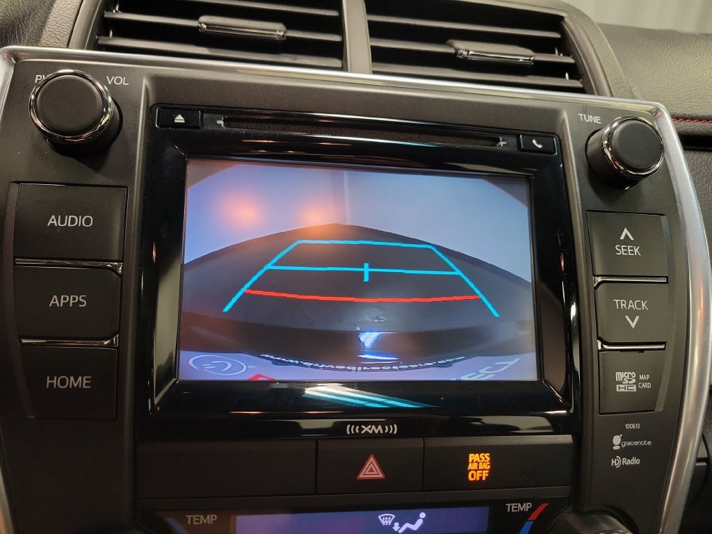 Used 2016 Toyota Camry XSE w/ Moonroof Package FWD image 21