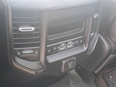 Certified 2024 RAM 1500 Limited image 11