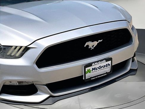 Used 2016 Ford Mustang Coupe RWD image 34