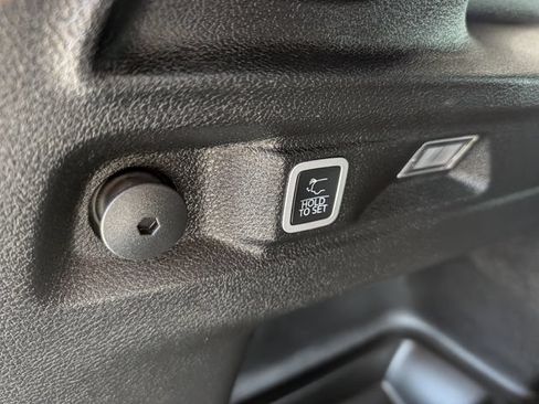 Used 2023 Jeep Grand Cherokee L Laredo AWD/4WD image 30