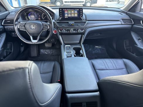 Used 2021 Honda Accord Touring image 16