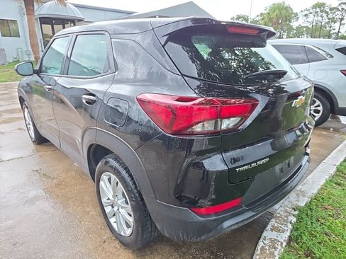 Used 2023 Chevrolet TrailBlazer LS FWD image 6