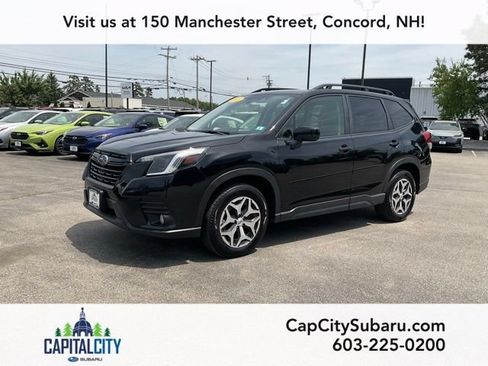 Used 2023 Subaru Forester Premium AWD/4WD image 3