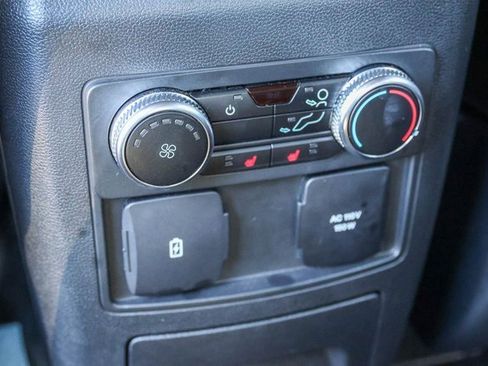 Used 2022 Ford Explorer Platinum w/ Technology Package image 25