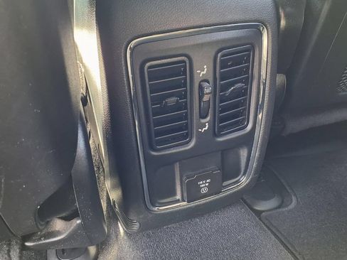 Used 2021 Jeep Grand Cherokee Laredo X AWD/4WD image 22