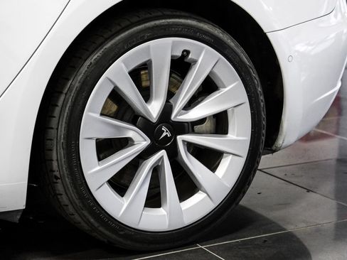 Used 2022 Tesla Model 3 Long Range AWD/4WD image 55
