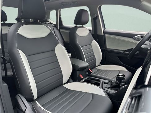 New 2026 Volkswagen Taos SEL AWD/4WD image 25