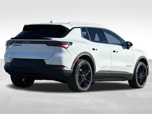 New 2026 Chevrolet Equinox EV LT image 5