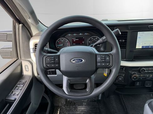 New 2026 Ford F250 XL w/ XL Chrome Package AWD/4WD image 10