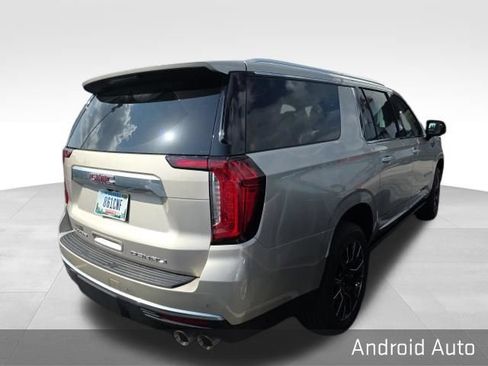 Used 2023 GMC Yukon XL Denali AWD/4WD image 5