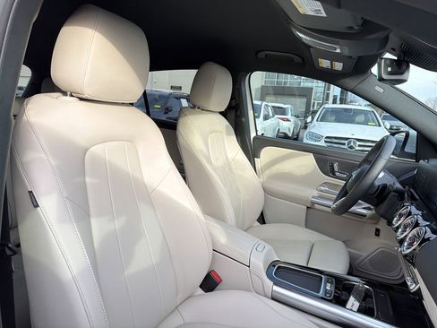 Certified 2025 Mercedes-Benz GLA 250 image 19