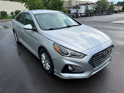 Used 2018 Hyundai Sonata SE FWD image 3