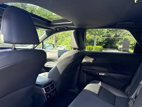 Used 2025 Lexus RX 350 Premium w/ Accessory Package AWD/4WD image 11