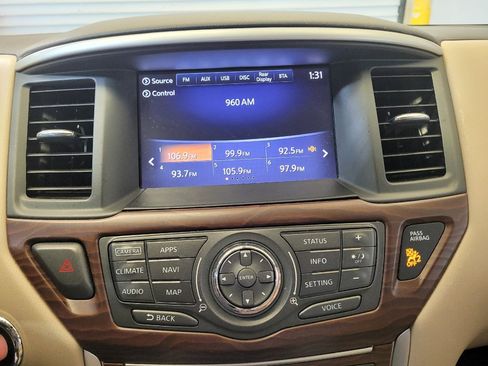 Used 2017 Nissan Pathfinder Platinum w/ Family Entertainment Package FWD image 25