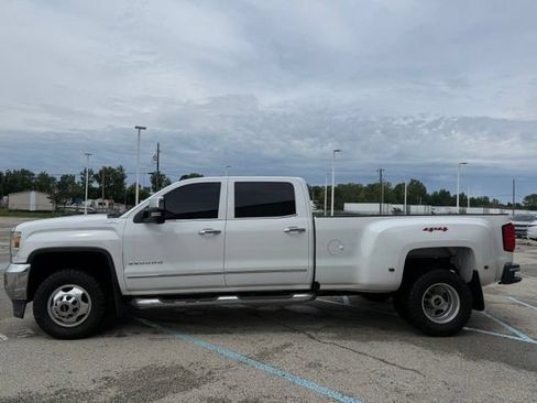 Used 2016 GMC Sierra 3500 SLT w/ Duramax Plus Package AWD/4WD image 7