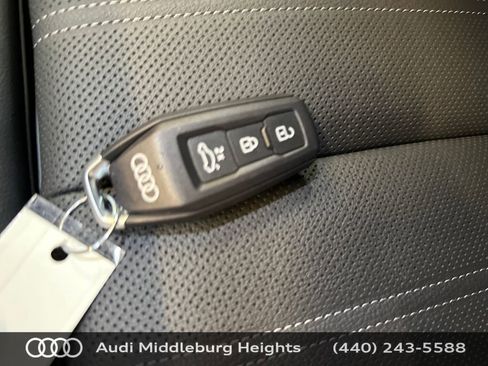 Certified 2025 Audi Q5 Premium Plus w/ Premium Plus AWD/4WD image 33
