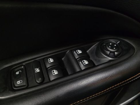 Used 2018 Jeep Compass Latitude w/ Popular Equipment Group AWD/4WD image 27