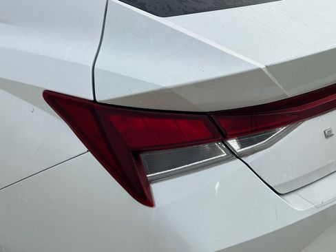 Used 2021 Hyundai Elantra SEL w/ Convenience Package image 13