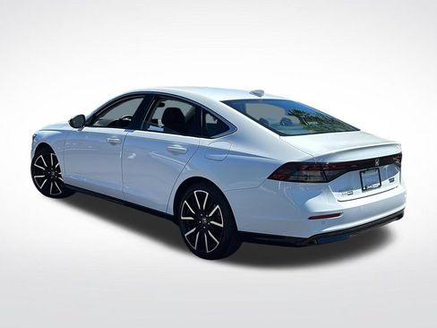 Used 2025 Honda Accord Touring image 5