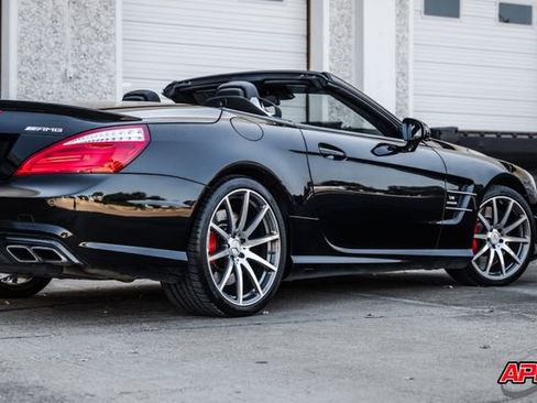 Used 2016 Mercedes-Benz SL 63 AMG AMG SL 63 w/ Driver Assistance Package image 58