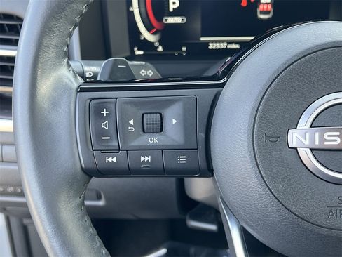 Certified 2023 Nissan Rogue Platinum w/ Platinum Premium Package image 11