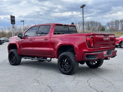 Used 2025 GMC Sierra 1500 AT4 w/ AT4 Premium Package AWD/4WD image 7