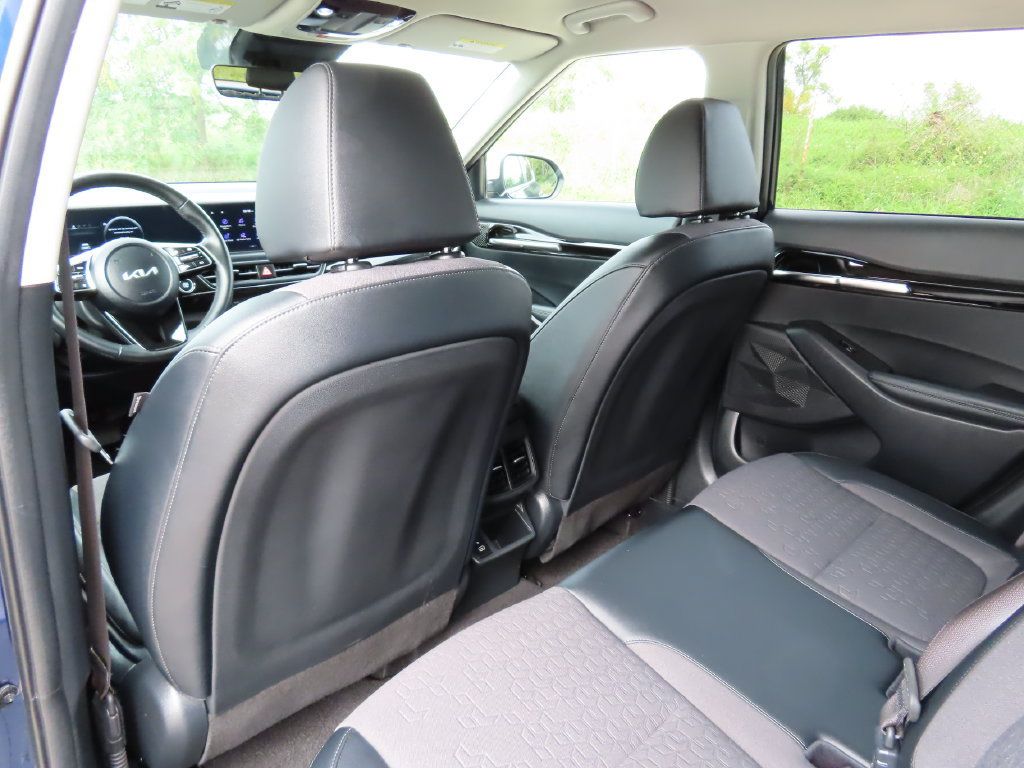 Certified 2024 Kia Seltos S AWD/4WD image 30