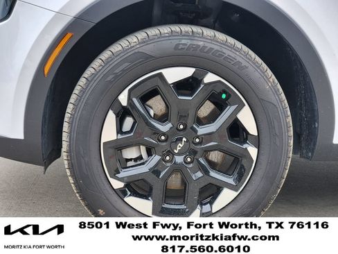 Used 2025 Kia Sorento S AWD/4WD image 7
