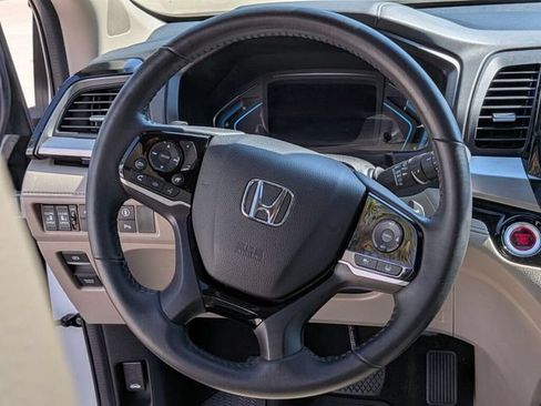 Certified 2023 Honda Odyssey Touring image 18