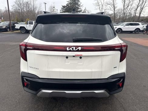 New 2026 Kia Seltos S image 3