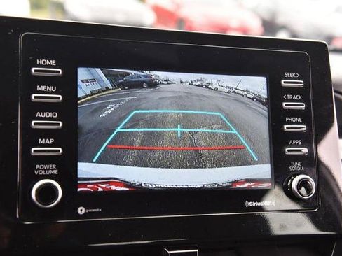 Used 2024 Toyota Camry SE image 12