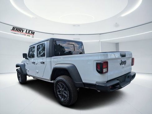 New 2026 Jeep Gladiator Sport AWD/4WD image 5