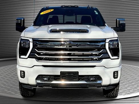 Certified 2024 Chevrolet Silverado 3500 High Country w/ High Country Premium Package image 2