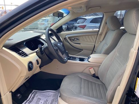 Used 2015 Ford Taurus SE FWD image 9