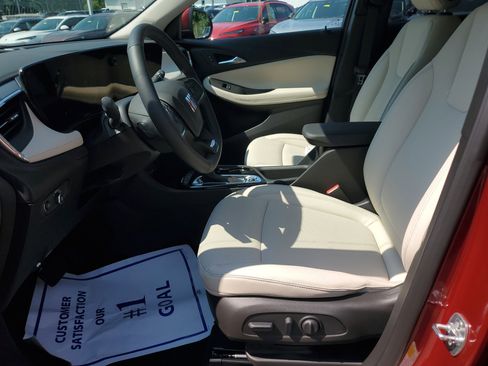 Used 2025 Buick Encore GX Sport Touring w/ Advanced Technology Package image 18