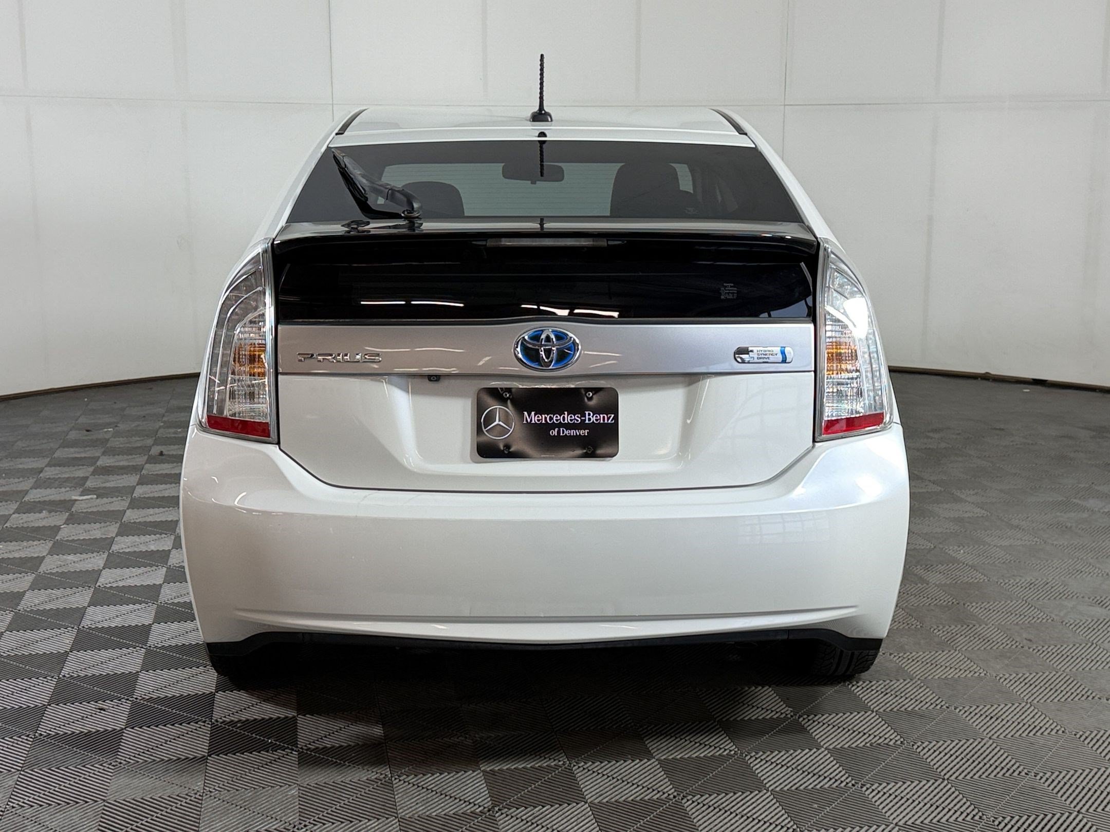 Used 2015 Toyota Prius Prime Plug-In Hybrid FWD image 10
