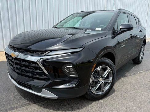 Used 2023 Chevrolet Blazer LT w/ Convenience Package FWD image 1